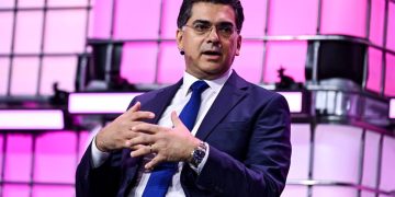 وزير الإعلام من قمة الدوحة: التحدّي اليوم في صدقيّة المعلومة وبناء الثقة بها لا مجرد إيصالها