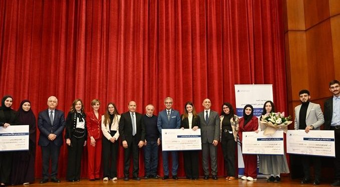 مسابقة الالقاء باللغة العربية الفصحى في جامعة بيروت