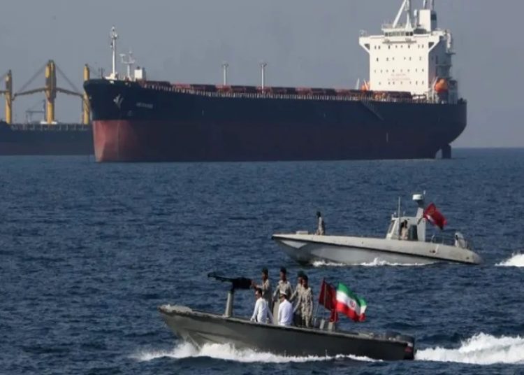 إغلاق مضيق هرمز يلقي بظلاله القاتمة على الاقتصاد الجزائري