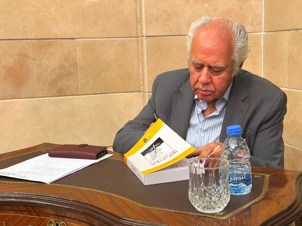الدكتور عبدالحسين شعبان - مفكر وكاتب من العراق
